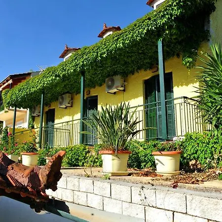 Piratis Apartamento Yénion